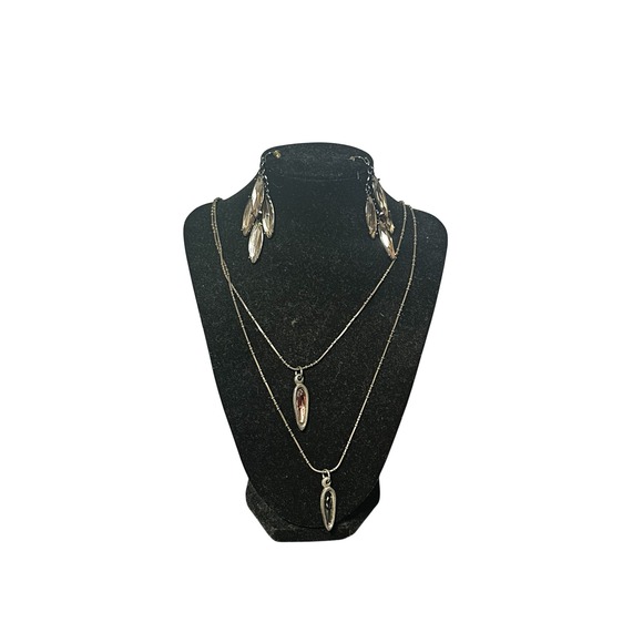 Uno de 50 Silver Plated Layered Crystal Pendant Necklace and Earring Set